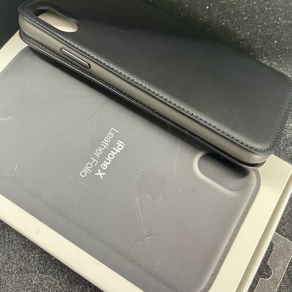 *NIB**APPLE IPHONE X Leather Folio - Black - Picture 7 of 11